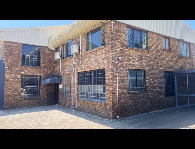 1,500M² WAREHOUSE FOR SALE IN KYA SANDS